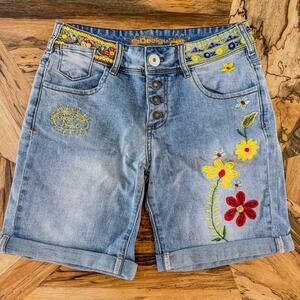 Desigual Habana Flores Denim Shorts w/ Embroidered Floral Accents Women's 11